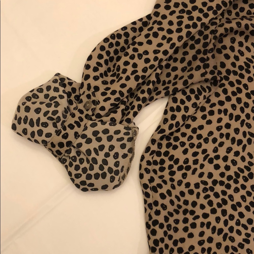 Printed long sleeve collared dress shirt - small